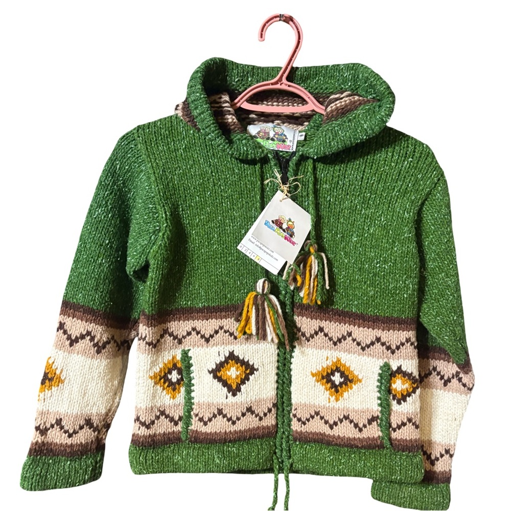 NWT Unisex Green Patterned Knit Kids Sweater/Coat - Picture 1 of 4